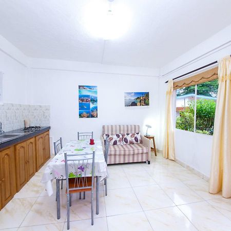 Chez Julie Villa Anse Boileau Exterior photo